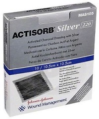 MEDICAZIONE IN CARBONE ATTIVO CON ARGENTO ACTISORB SILVER 10,5X10,5 CM 3 PEZZI - Angeli Pharm