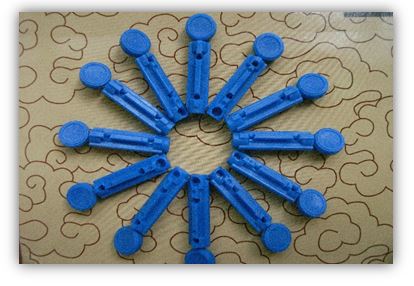 LANCETTE PUNGIDITO WELLION LANCET GAUGE 28 25 PEZZI - Angeli Pharm
