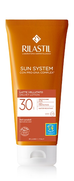RILASTIL SUN SYSTEM PHOTO PROTECTION TERAPY LATTE VELLUTANTE SPF 30 200 ML - Angeli Pharm